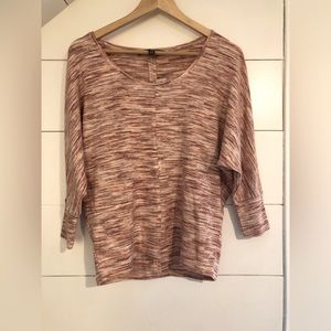 White House Black Market tee with soft fabric and a good fit.